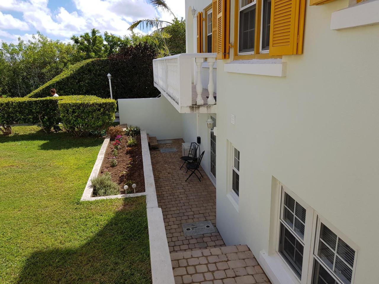 Windsong Guest Apartments Pembroke Dış mekan fotoğraf
