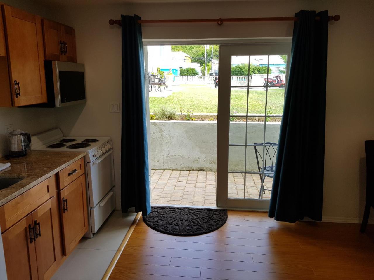 Windsong Guest Apartments Pembroke Dış mekan fotoğraf