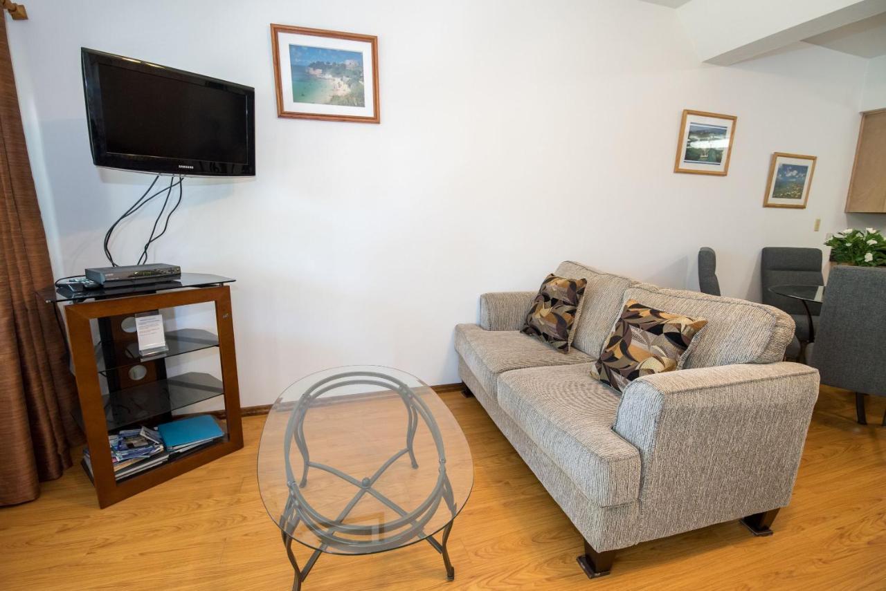 Windsong Guest Apartments Pembroke Dış mekan fotoğraf