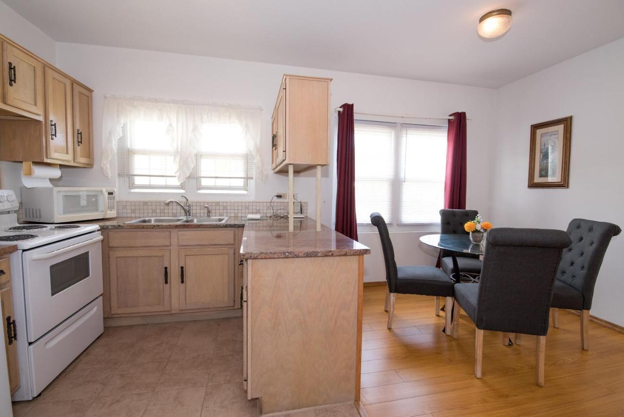 Windsong Guest Apartments Pembroke Dış mekan fotoğraf