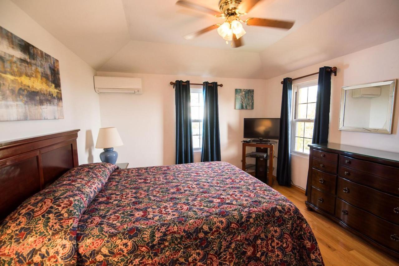 Windsong Guest Apartments Pembroke Dış mekan fotoğraf