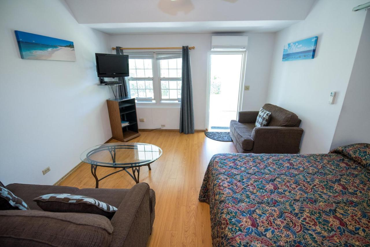 Windsong Guest Apartments Pembroke Dış mekan fotoğraf